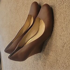 Jessica Simpson Tan Leather Wedges